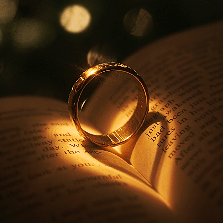 Гадание на кольце: на будущее и любовь